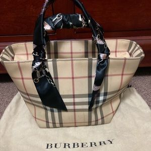 Burberry bag nova check mini cream black tote